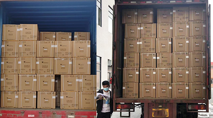 集裝箱裝柜進(jìn)行時(shí)！金環(huán)電器客戶(hù)迷你洗衣機順利發(fā)貨！