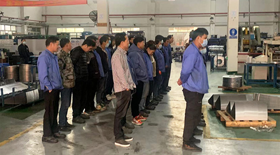 保健康 趕生產(chǎn)！金環(huán)電器早會(huì )叮囑員工注意防疫