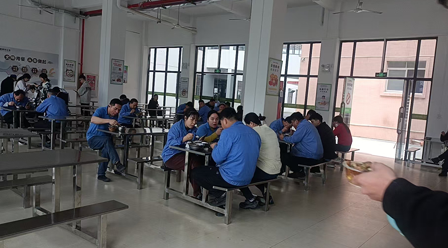 金環(huán)食堂，美味與關(guān)懷的港灣