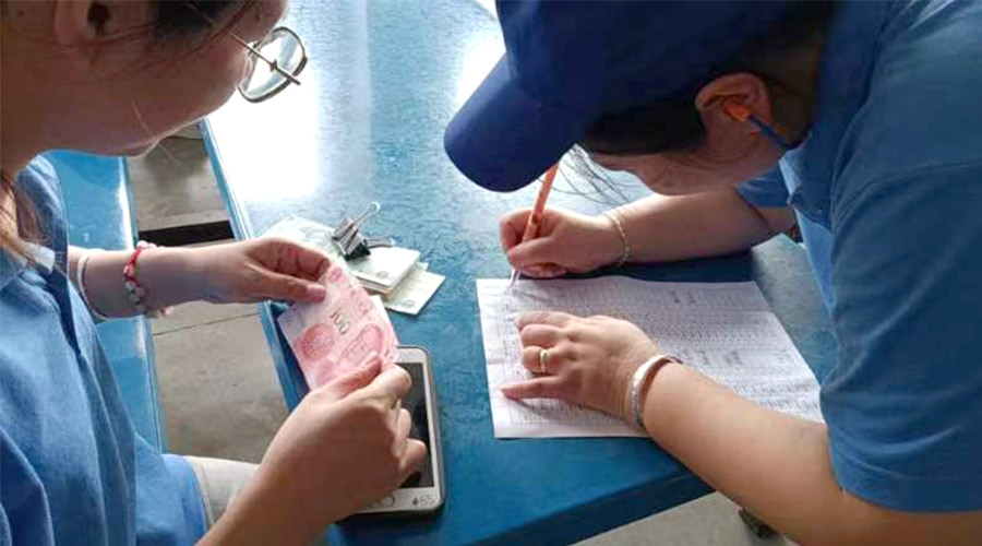 情系職工！金環(huán)電器為員工發(fā)放中秋暖心福利