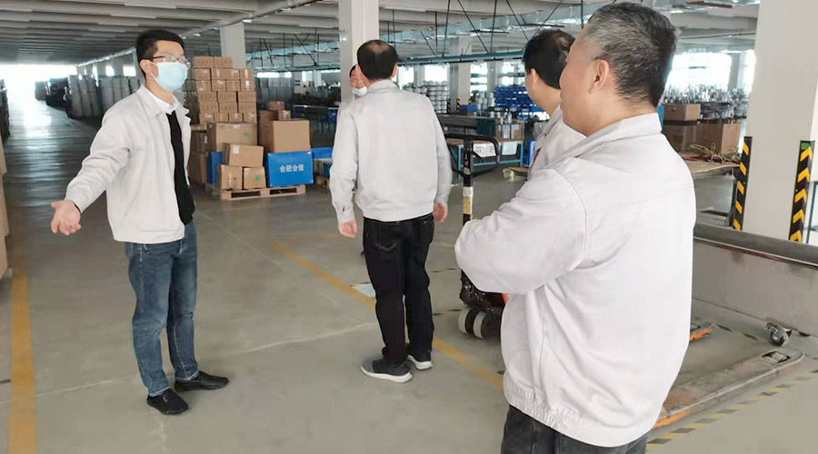 查隱患 防事故！金環(huán)電器領(lǐng)導開(kāi)展節前安全檢查